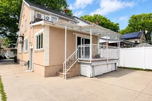 33-15 208th St, Bayside, NY 11361 - Photo 4