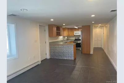 521 E Broadway #garden, Long Beach, NY 11561 - Photo 2