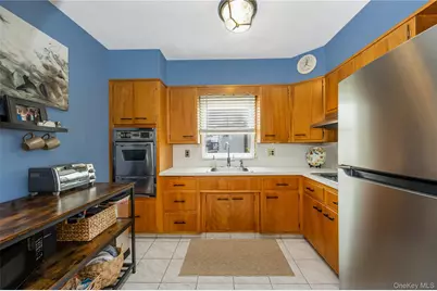 517 Herzel Boulevard, West Babylon, NY 11704 - Photo 6