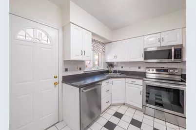 76-11 173rd Street, Fresh Meadows, NY 11366 - Photo 16