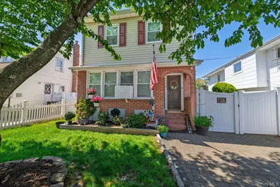 2015 Freeman Avenue, East Meadow, NY 11554 - Photo 2