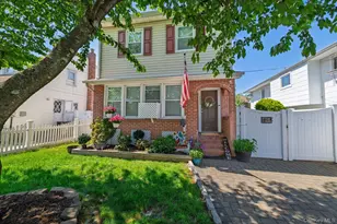 2015 Freeman Ave, East Meadow, NY 11554 - Photo 2