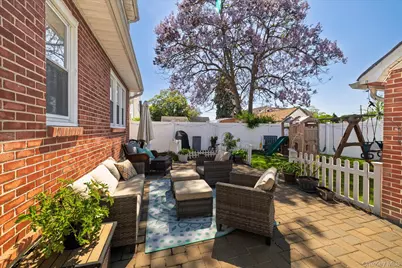 2015 Freeman Avenue, East Meadow, NY 11554 - Photo 24