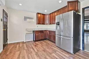 90-13 201st St, Hollis, NY 11423 - Photo 12