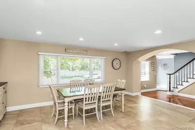 2 Vermont Street, Lindenhurst, NY 11757 - Photo 10