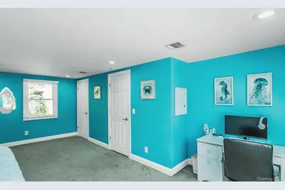 2 Vermont Street, Lindenhurst, NY 11757 - Photo 20