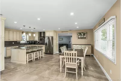 2 Vermont Street, Lindenhurst, NY 11757 - Photo 6