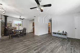 1072 Connetquot Ave, Central Islip, NY 11722 - Photo 10