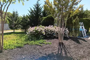 1072 Connetquot Ave, Central Islip, NY 11722 - Photo 38