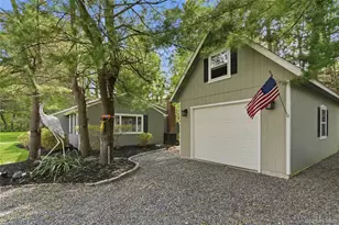 169 Bay Rd, Huntington, NY 11743 - Photo 2