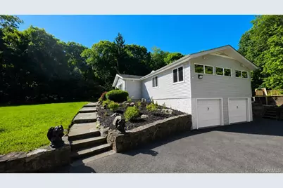 54 Allapartus Road, Ossining, NY 10562 - Photo 2
