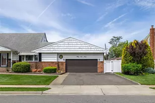 3960 Wellwood Rd, Seaford, NY 11783 - Photo 4