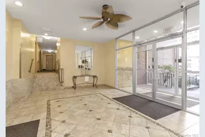 210 E Broadway #6J, Long Beach, NY 11561 - Photo 2