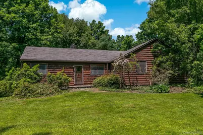538 Croton Heights Road, Yorktown Heights, NY 10598 - Photo 2
