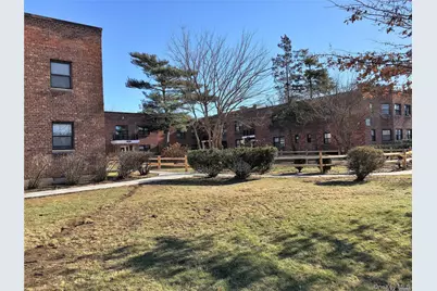 102 Division #1 C, Levittown, NY 11756 - Photo 2