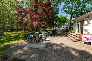 179 Dix Hills Rd, Dix Hills, NY 11746 - Photo 32