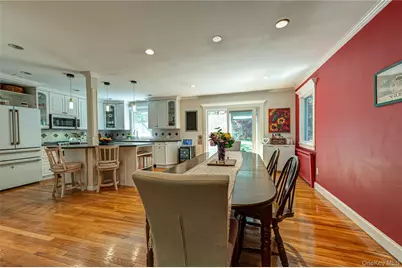 179 Dix Hills Road, Dix Hills, NY 11746 - Photo 10