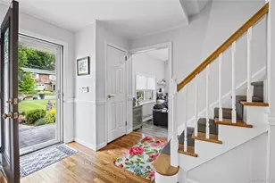 25 Gerald Ln, Plainview, NY 11803 - Photo 4