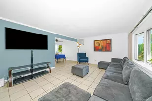 87 E Fenimore St, Valley Stream, NY 11580 - Photo 6