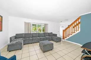 87 E Fenimore St, Valley Stream, NY 11580 - Photo 4