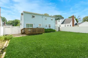 87 E Fenimore St, Valley Stream, NY 11580 - Photo 26