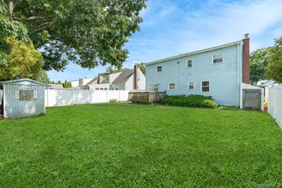 87 E Fenimore Street, Valley Stream, NY 11580 - Photo 28
