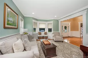 154 A Stony Hollow Rd, Greenlawn, NY 11740 - Photo 4