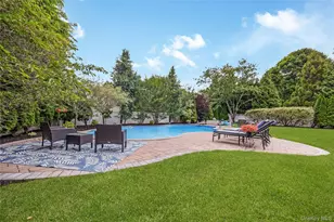 154 A Stony Hollow Rd, Greenlawn, NY 11740 - Photo 46