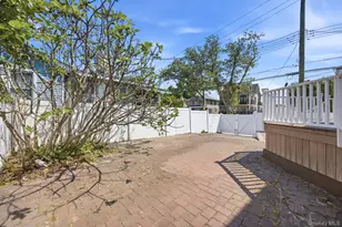 98-19 160th Ave, Howard Beach, NY 11414 - Photo 24