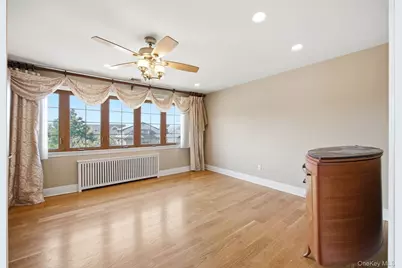 98-19 160th Avenue, Howard Beach, NY 11414 - Photo 10