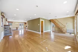 98-19 160th Ave, Howard Beach, NY 11414 - Photo 4