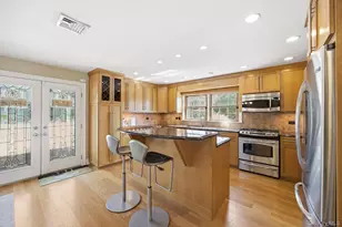 98-19 160th Ave, Howard Beach, NY 11414 - Photo 6