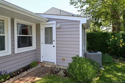 12 Ronan Road, Glen Cove, NY 11542 - Photo 24