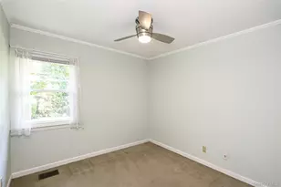 12 Ronan Rd, Glen Cove, NY 11542 - Photo 20