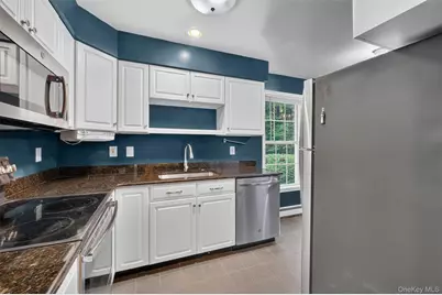 300 West Street #8, Mount Kisco, NY 10549 - Photo 6