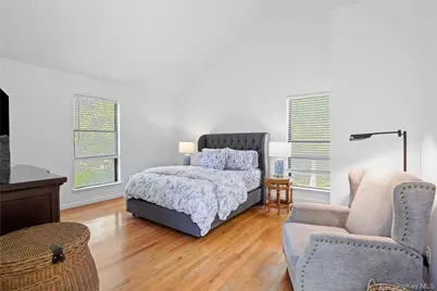 37 Blue Jay Way, East Hampton, NY 11937 - Photo 24