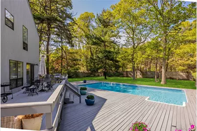 37 Blue Jay Way, East Hampton, NY 11937 - Photo 34