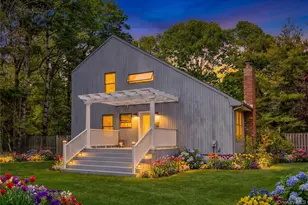 37 Blue Jay Way, East Hampton, NY 11937 - Photo 2