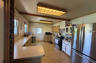 16 Kopf St, Brentwood, NY 11717 - Photo 2