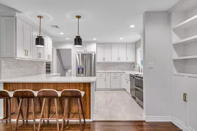 18 Pine Drive N, Roslyn, NY 11576 - Photo 6