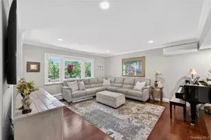 84 Wilson Blvd, New Hyde Park, NY 11040 - Photo 4