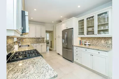 28 Monroe Street, Port Washington, NY 11050 - Photo 12