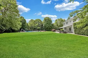 9 Redwood Ln, Miller Place, NY 11764 - Photo 30