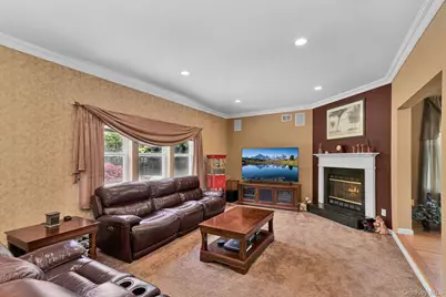 9 Redwood Lane, Miller Place, NY 11764 - Photo 14