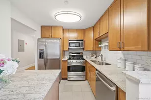 116-11 Curzon Rd, Kew Gardens, NY 11418 - Photo 6