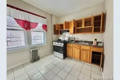 365 E 197th Street, Bronx, NY 10458 - Photo 14