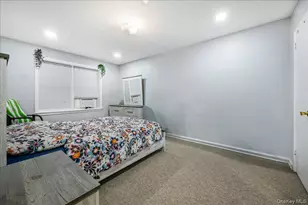 84-58 Little Neck Pkwy, Floral Park, NY 11001 - Photo 22