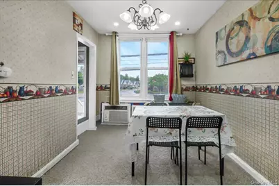 8458 Little Neck Parkway, Floral Park, NY 11001 - Photo 12