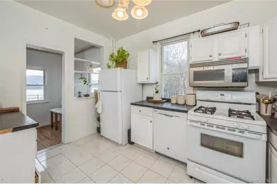 785 Warburton Avenue, Yonkers, NY 10701 - Photo 8
