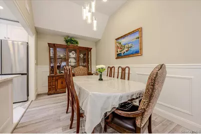 174 Southgate Crescent, Massapequa Park, NY 11762 - Photo 6